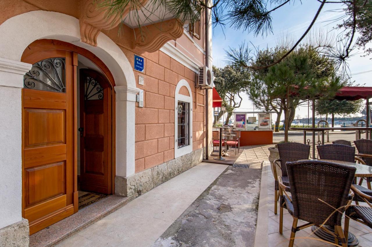 Beautiful Apartment House On The Seaside 伊卡 外观 照片