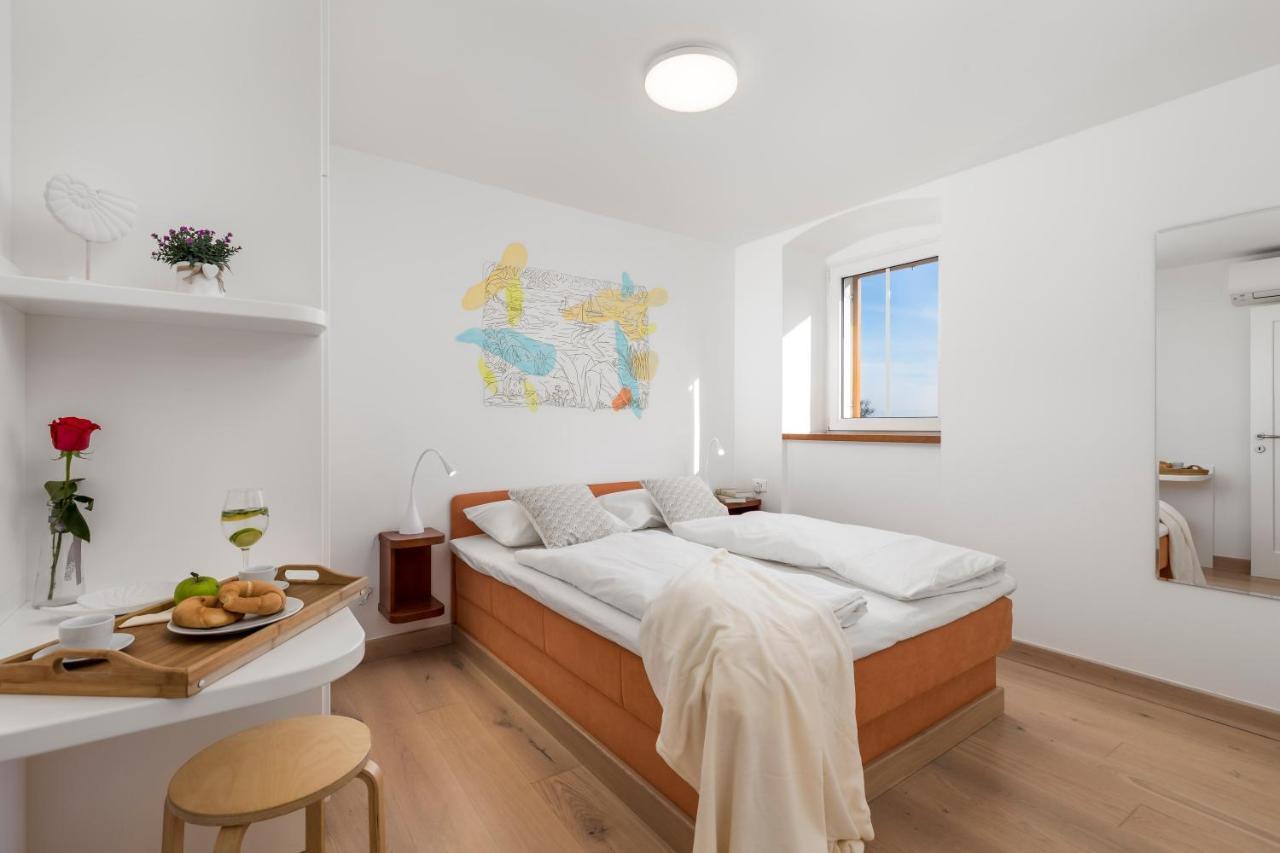 Beautiful Apartment House On The Seaside 伊卡 外观 照片